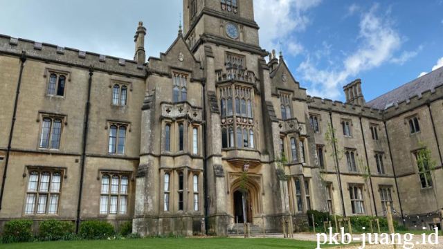 Crandon University Institute: Lembaga Pendidikan Modern