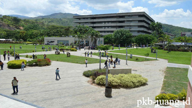 University of Carabobo: Universitas Negeri Bersejarah dan Modern